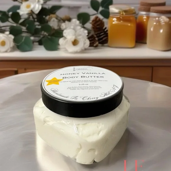 Handmade Honey Vanilla Infused Body Oil and Body Butter Duo. - Picture 2 of 5